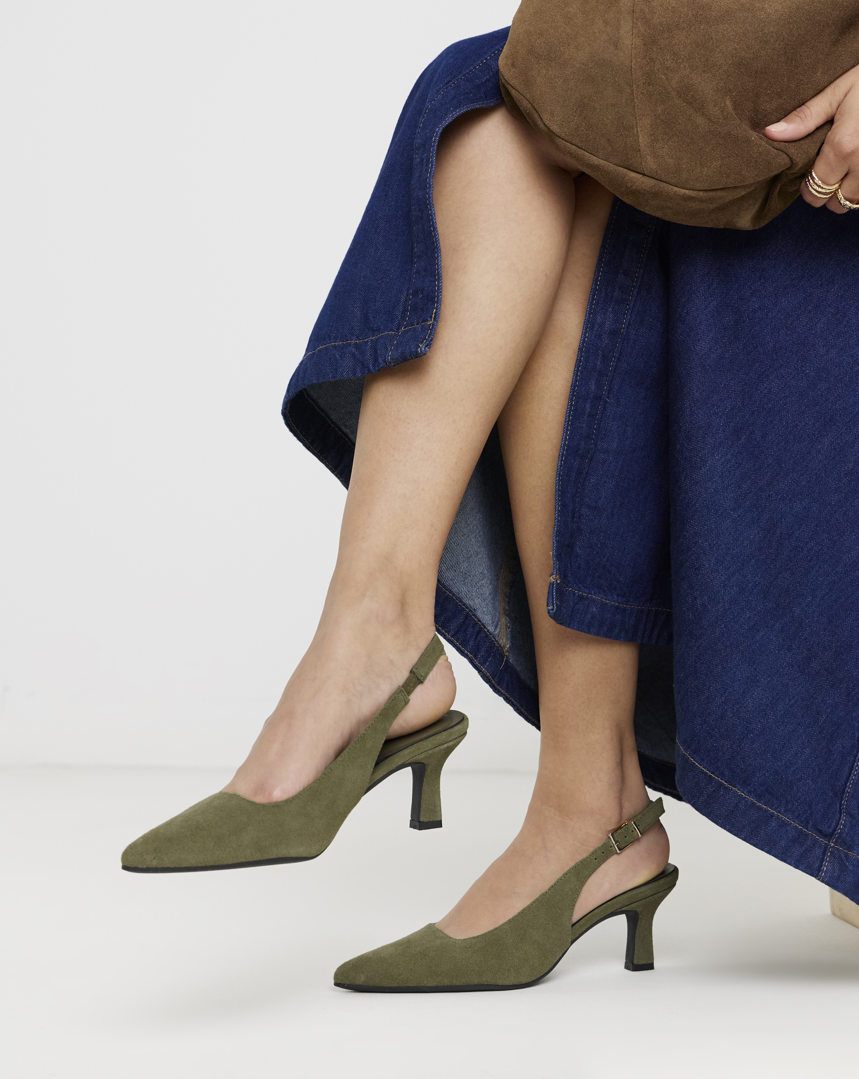 Pointed Toe Slingback Heels Ex Wide