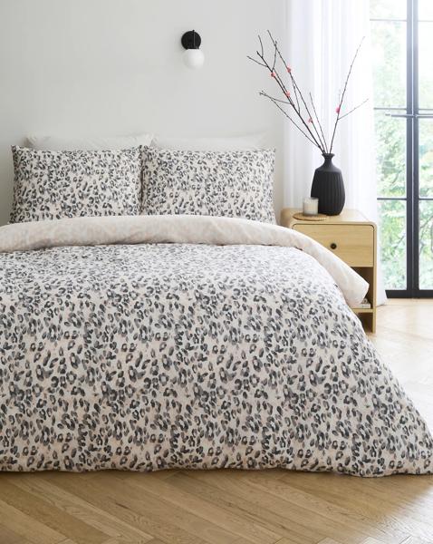 Roar Leopard Reversible Duvet Cover Set