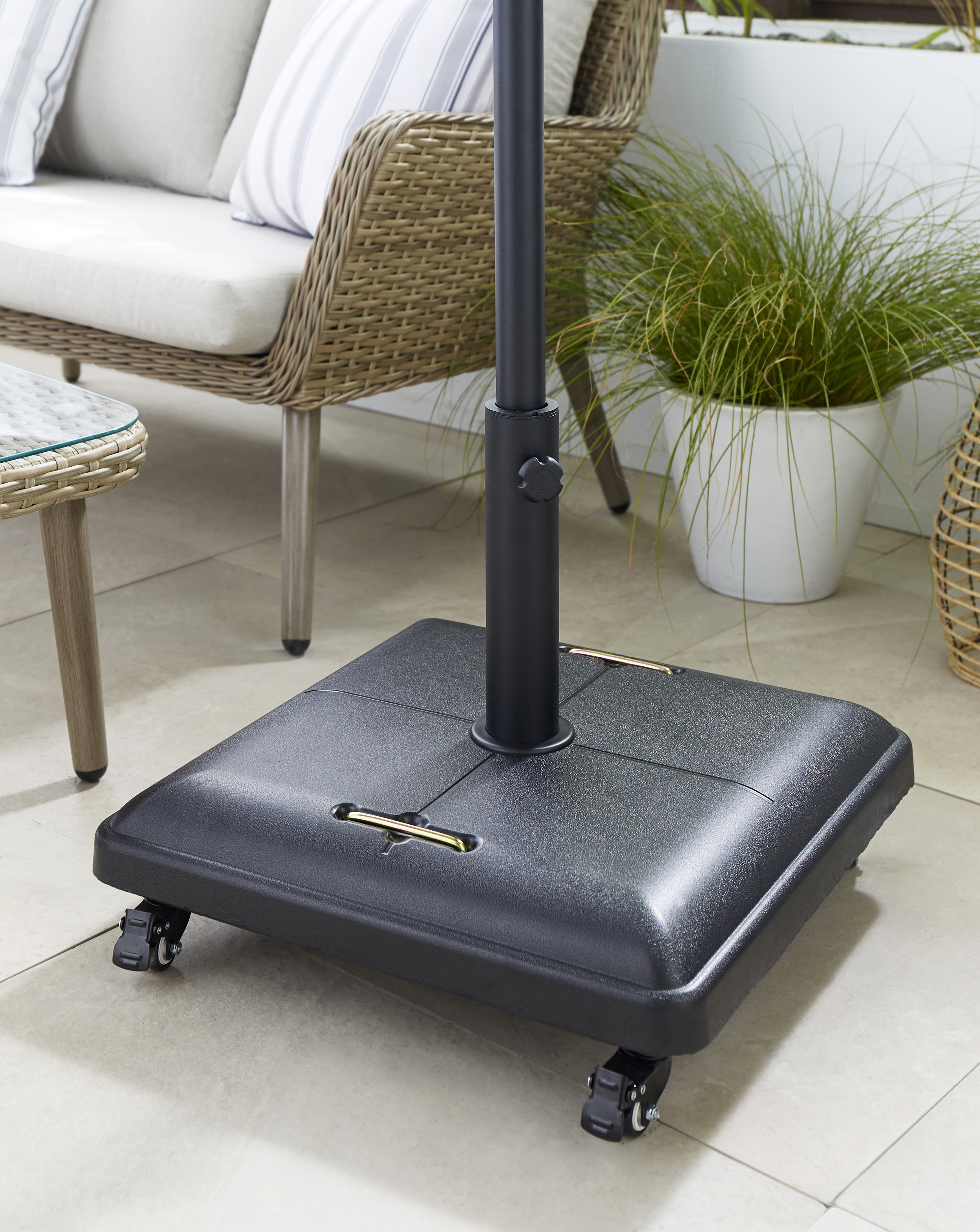 Charles Bentley Square Concrete Parasol Base with Wheels - 37.5kg