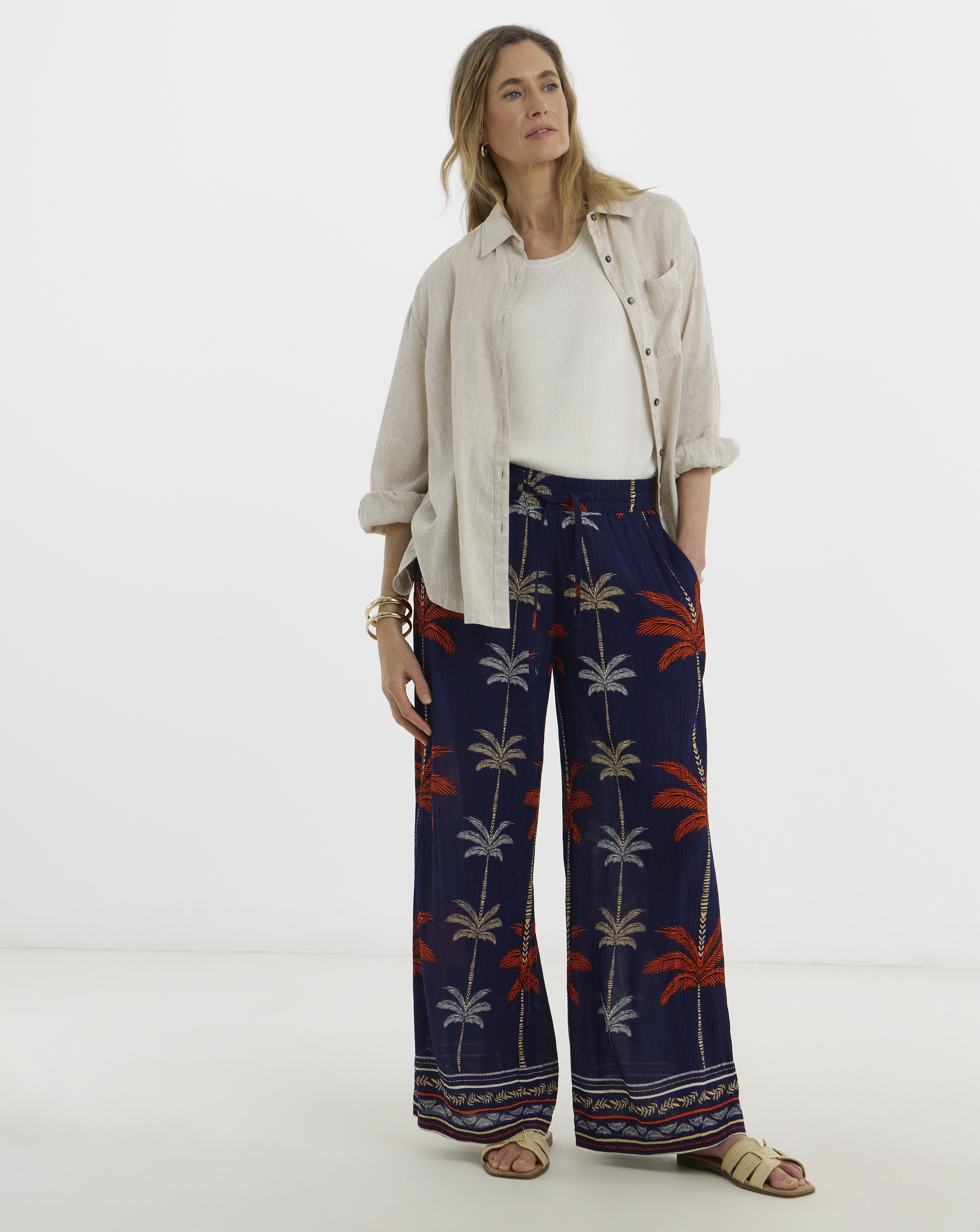 New In - Viscose Crinkle Pull On Wide Leg Trouser