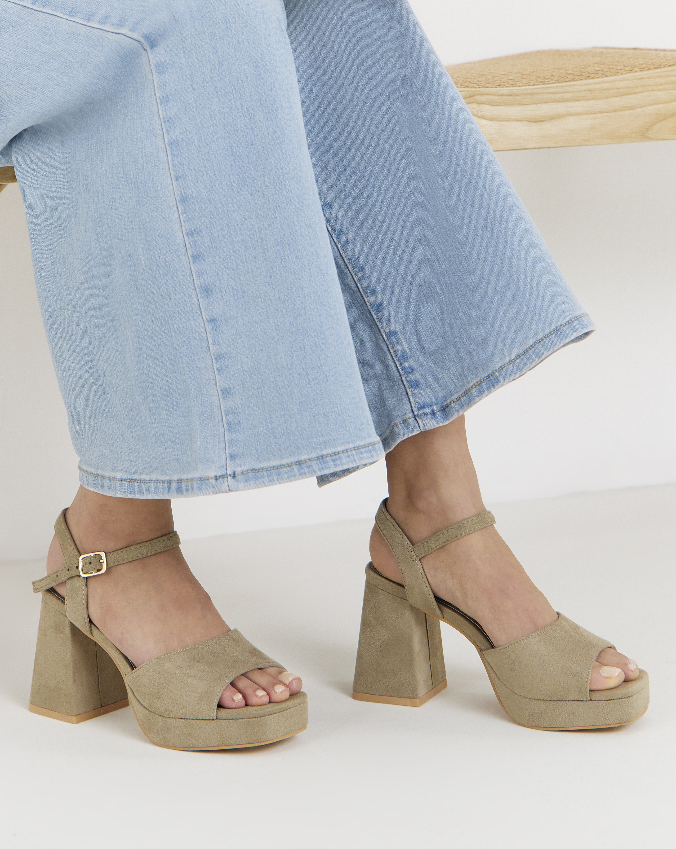 Platform Heels Extra Wide