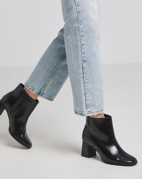 Block Heel Low Cut Boots Ex Wide