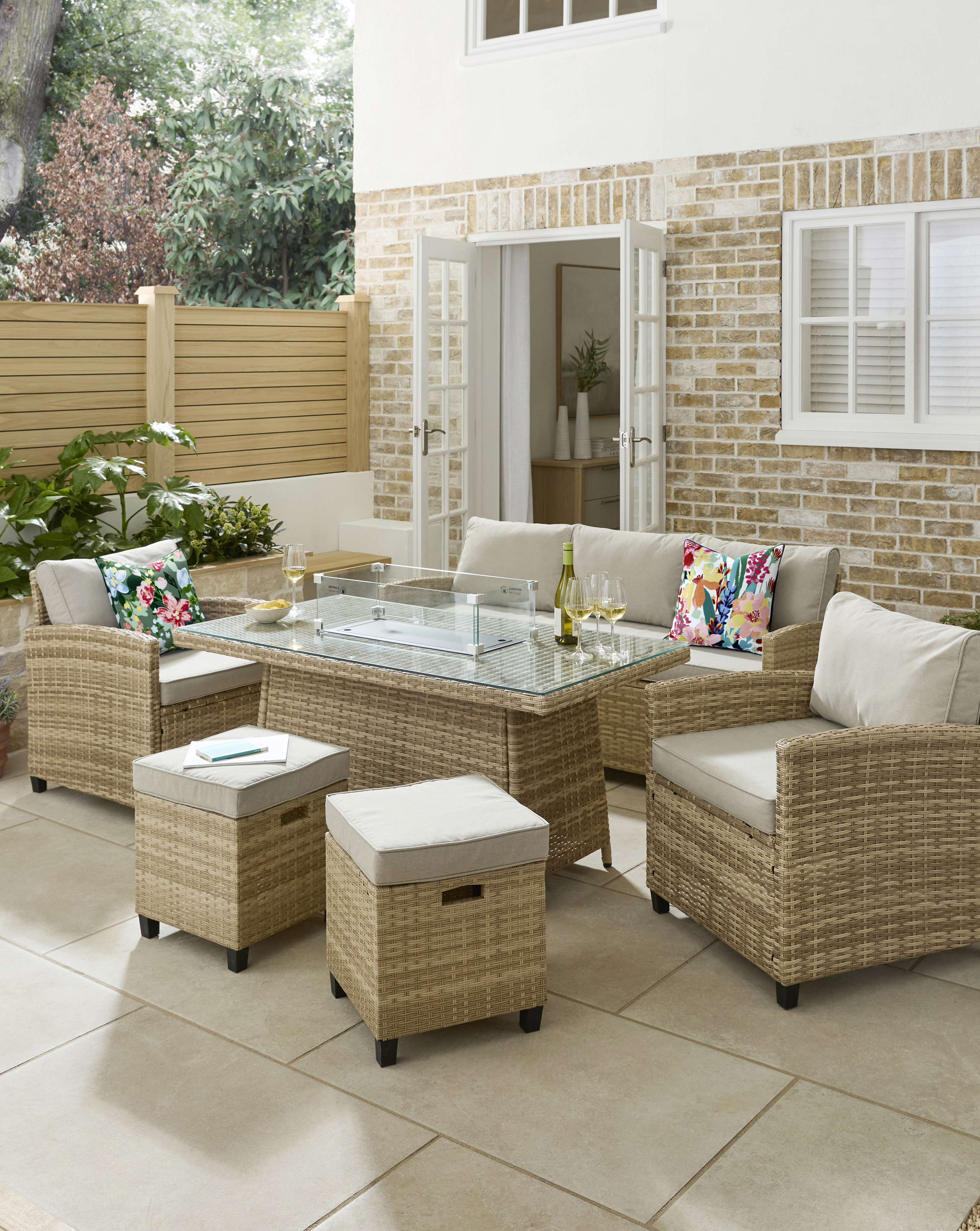Valencia Lounge Set With Firepit Table