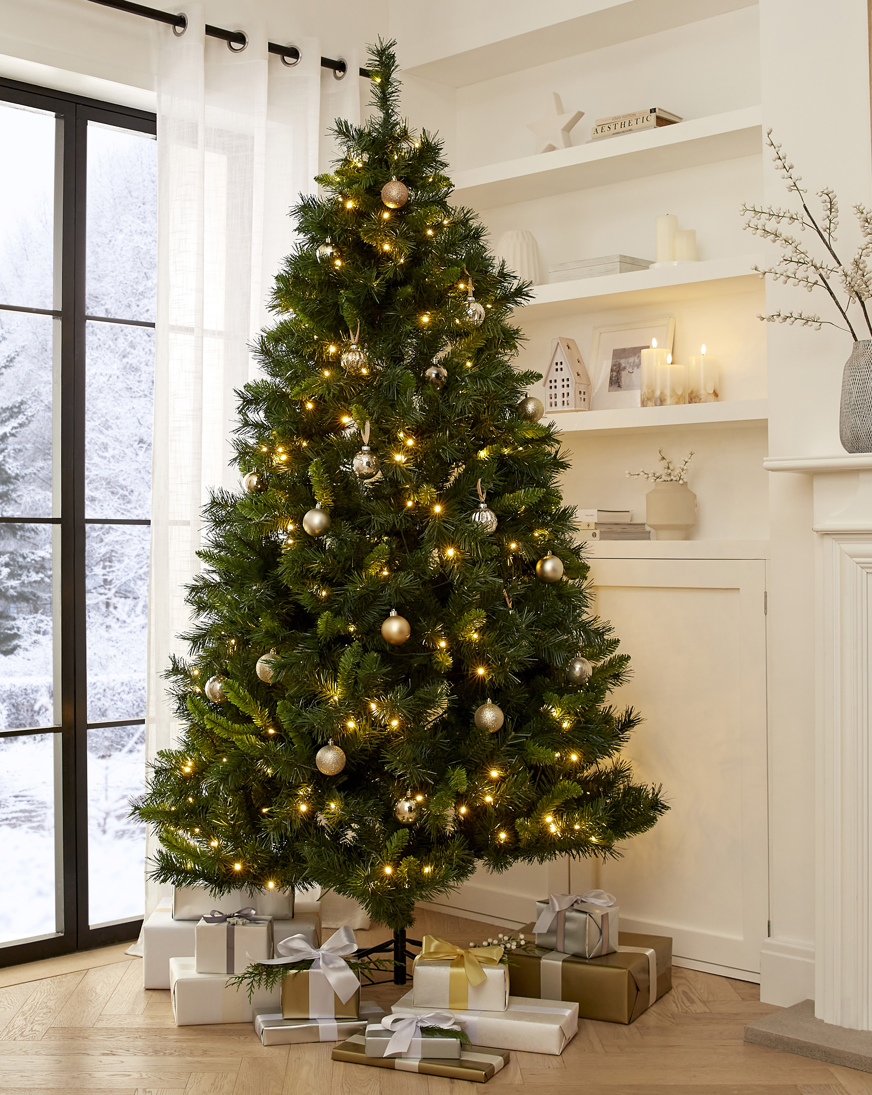 Malmo Pre-Lit Pine Christmas Tree
