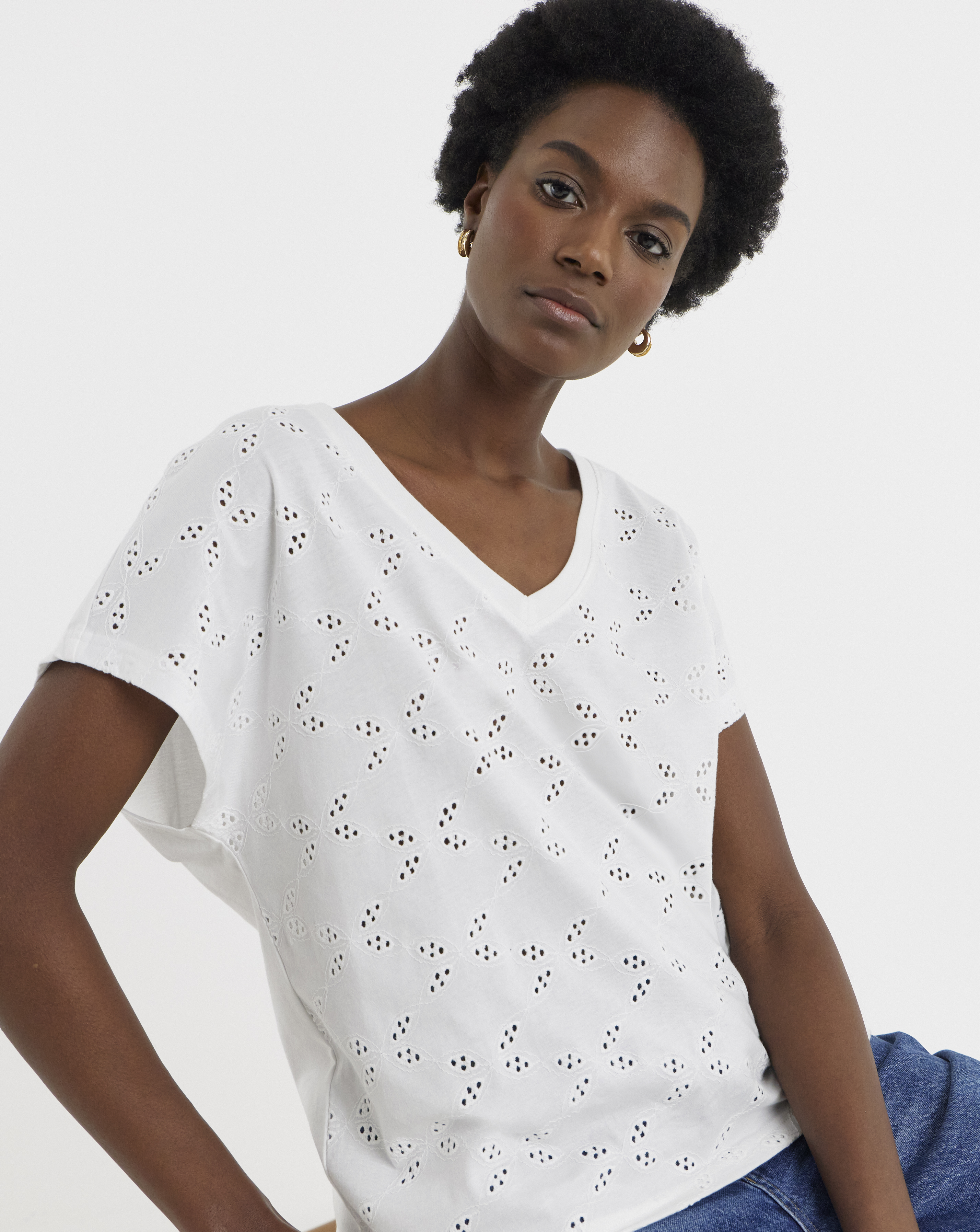 Broderie V-Neck Short Sleeve T-Shirt