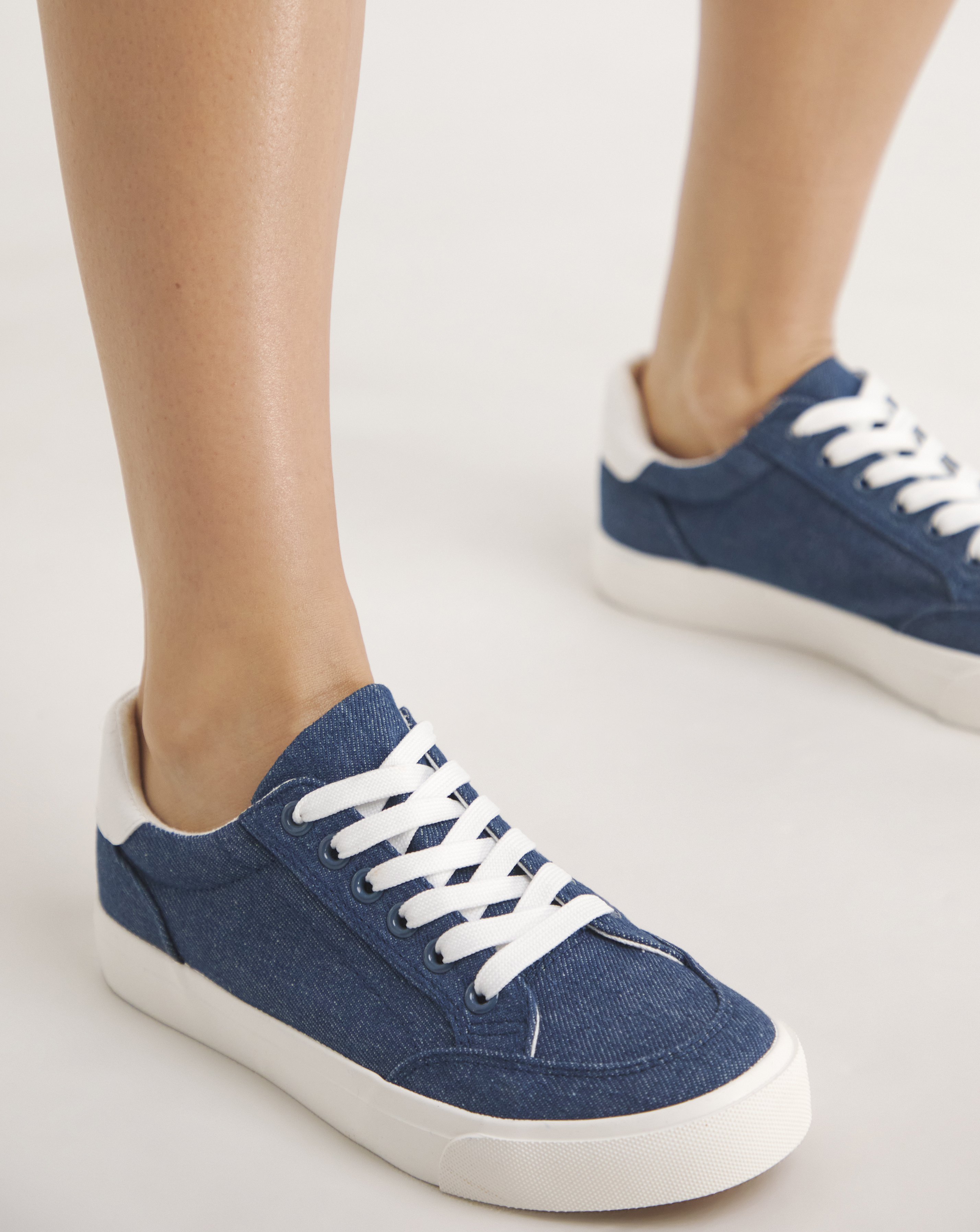 Classic Lace Up Trainer Ex Wide