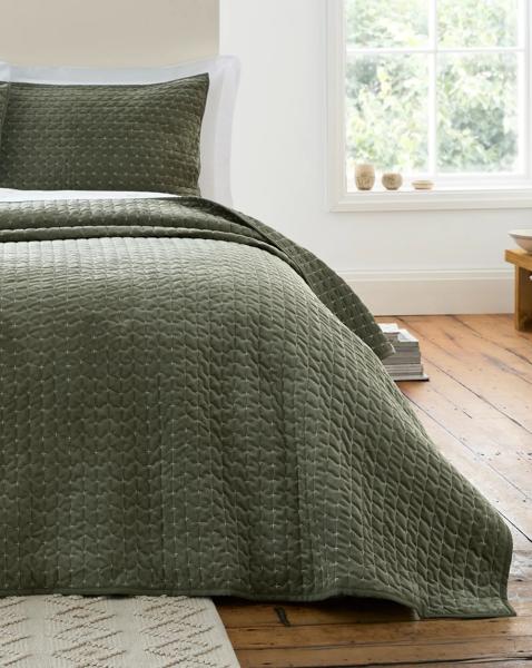 Bianca Velvet Embroidered Bedspread