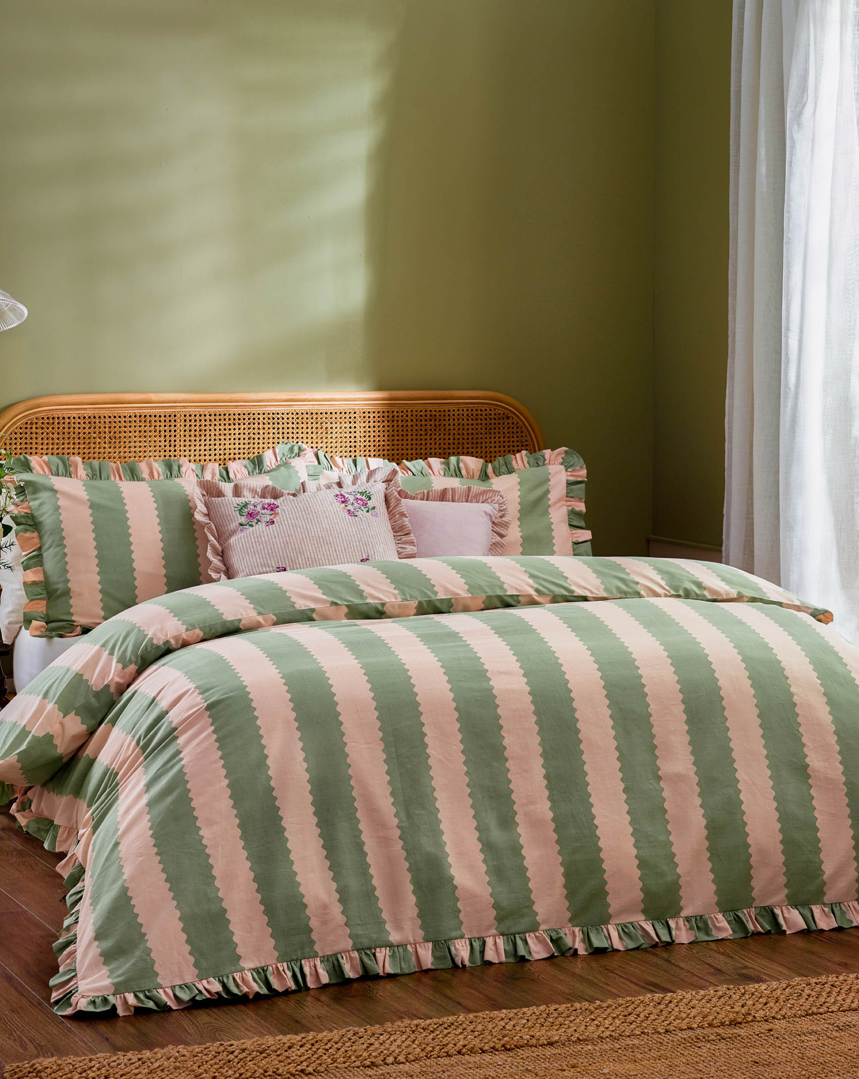Wylder Birdie Stripe Ruffle Duvet Set