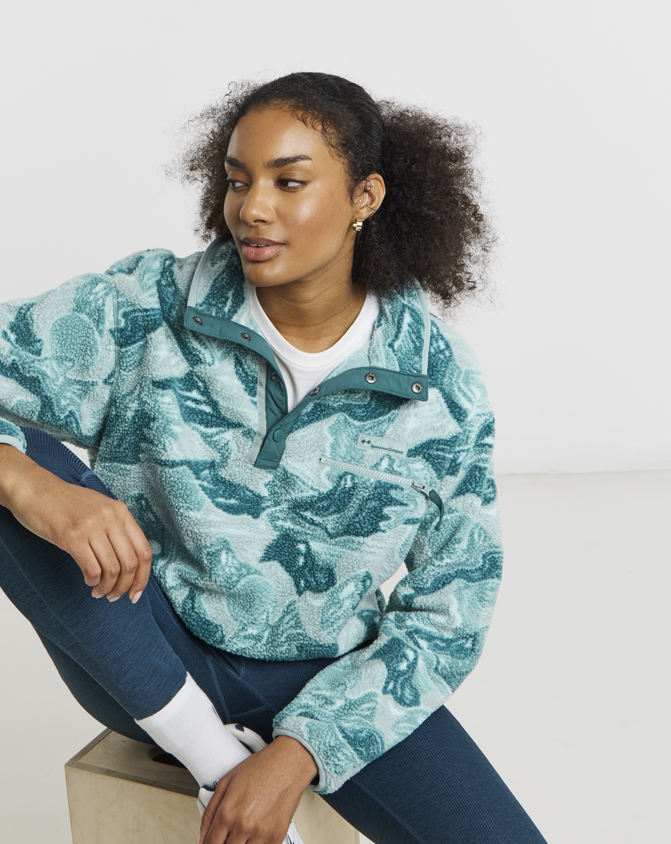 Columbia Helvetia Printed 1/2 Snap