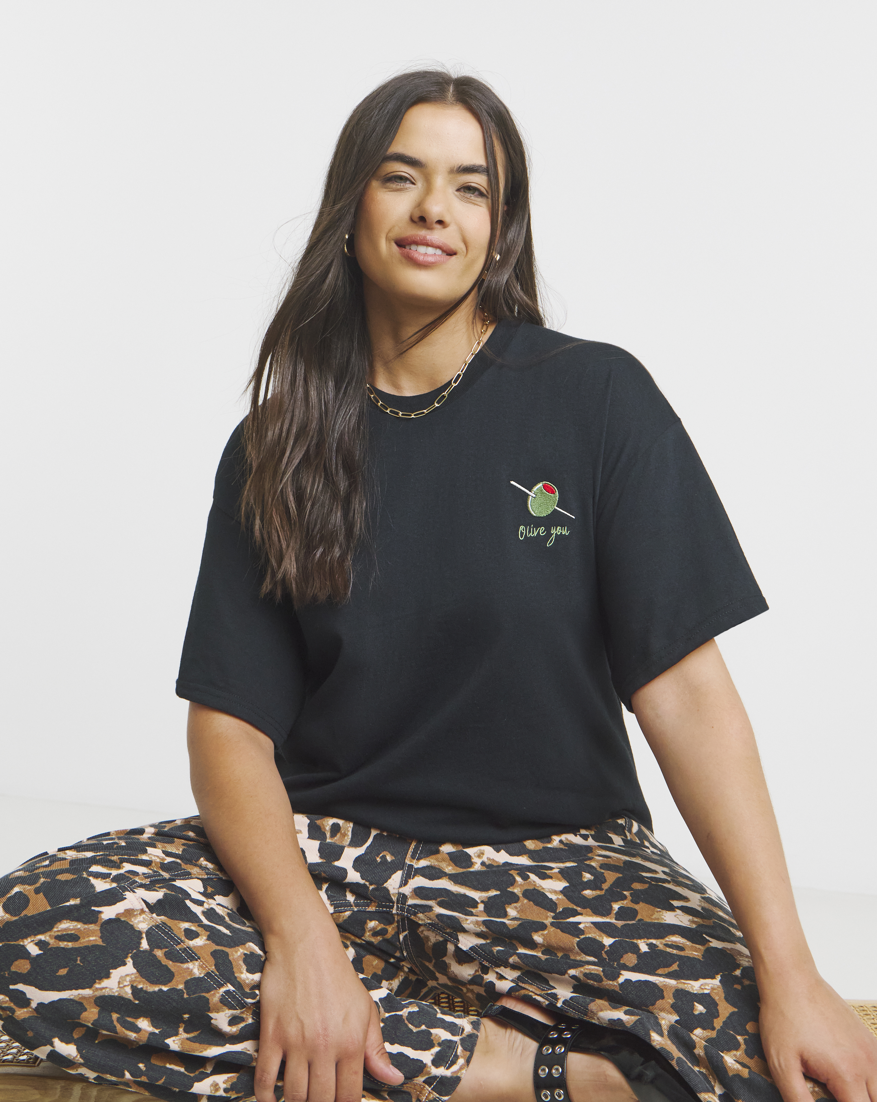 Olive Embroidery T-Shirt