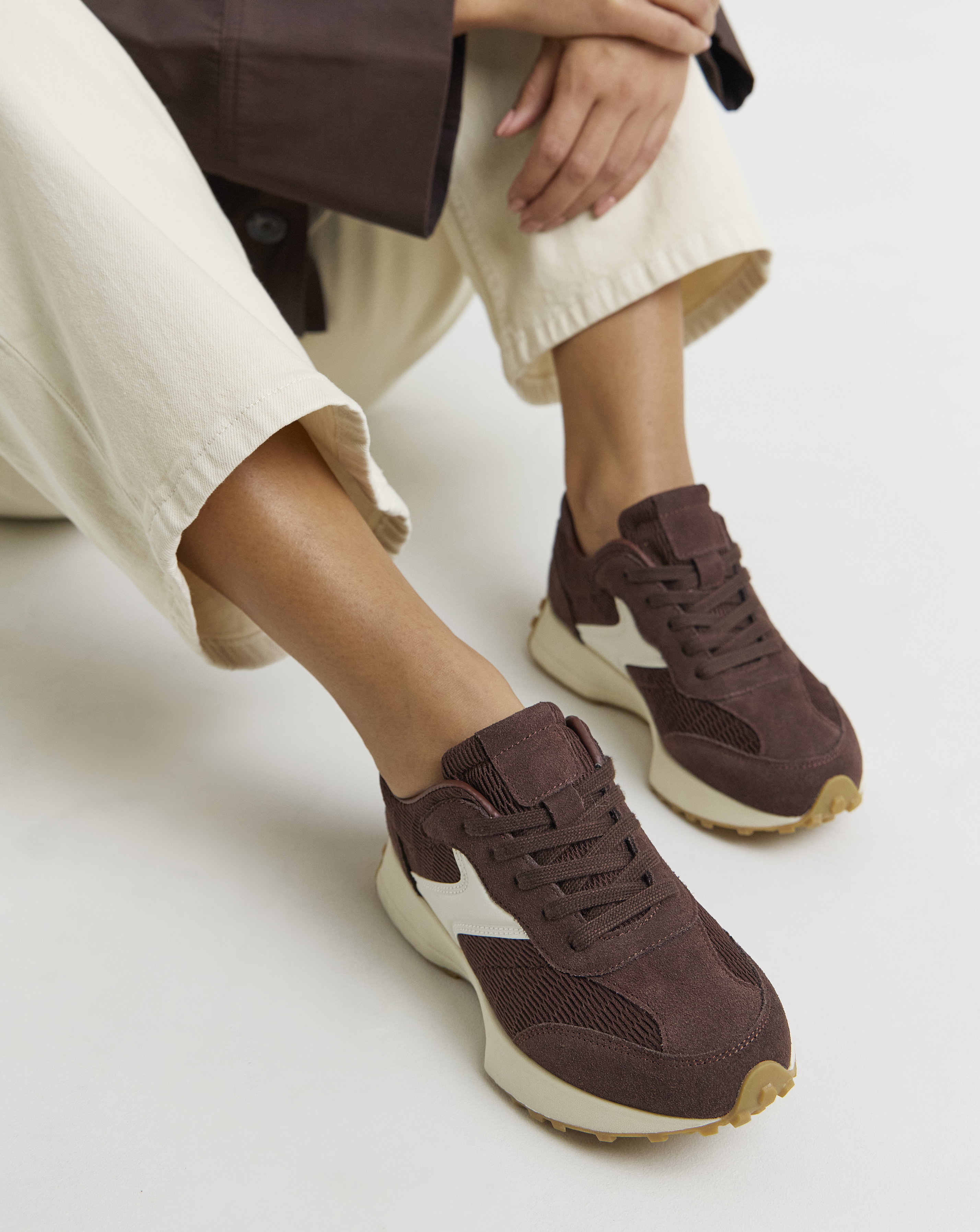 Retro Runner Trainer Ex Wide Fit