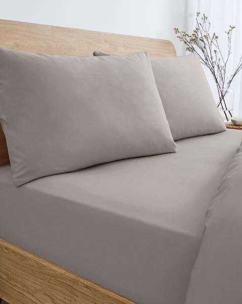 Pure Cotton 200 Thread Count Extra Deep 38cm Fitted Sheet
