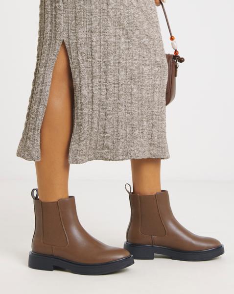 Classic Chelsea Boot Extra Wide