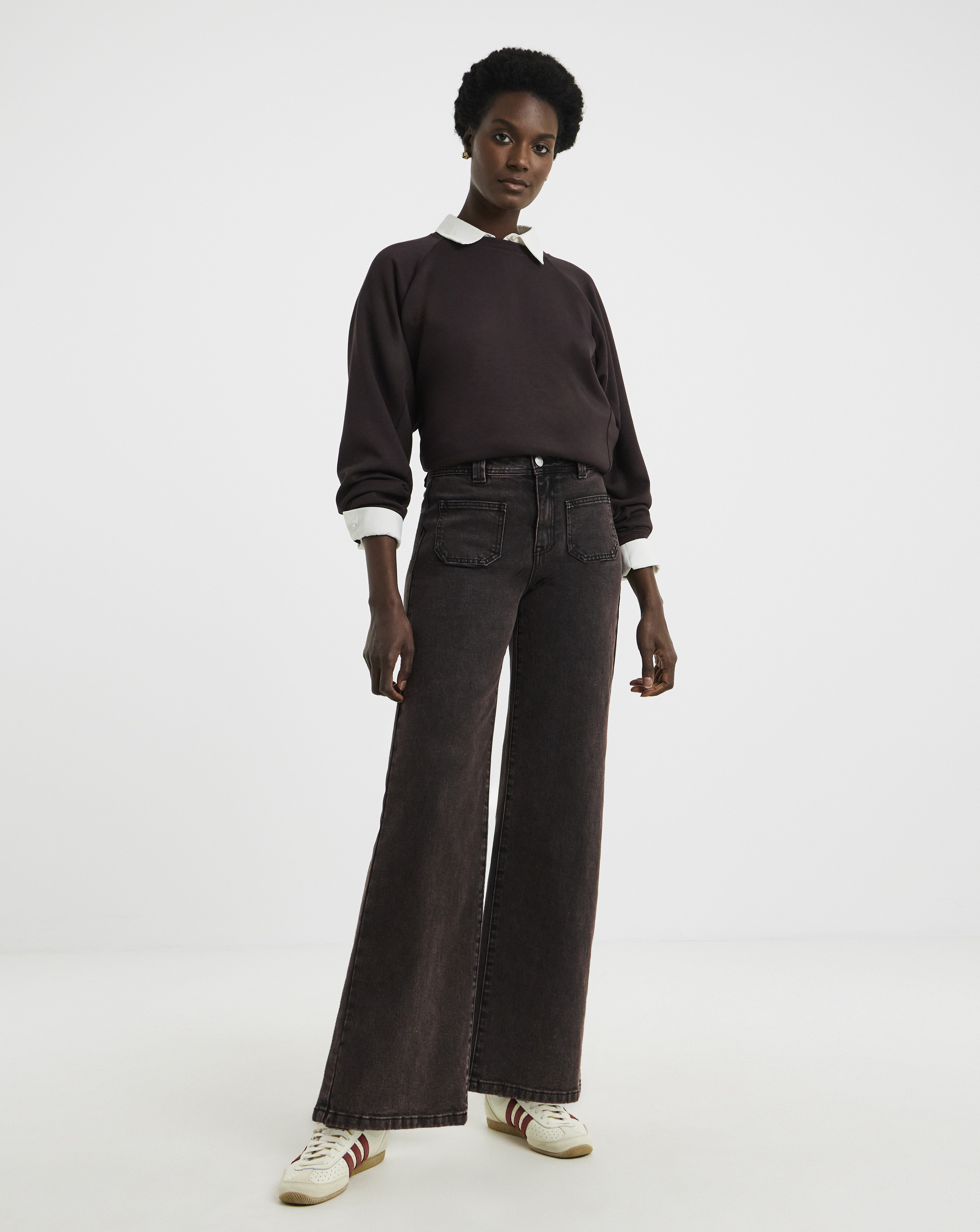 Pocket Front Wide Leg Jean
