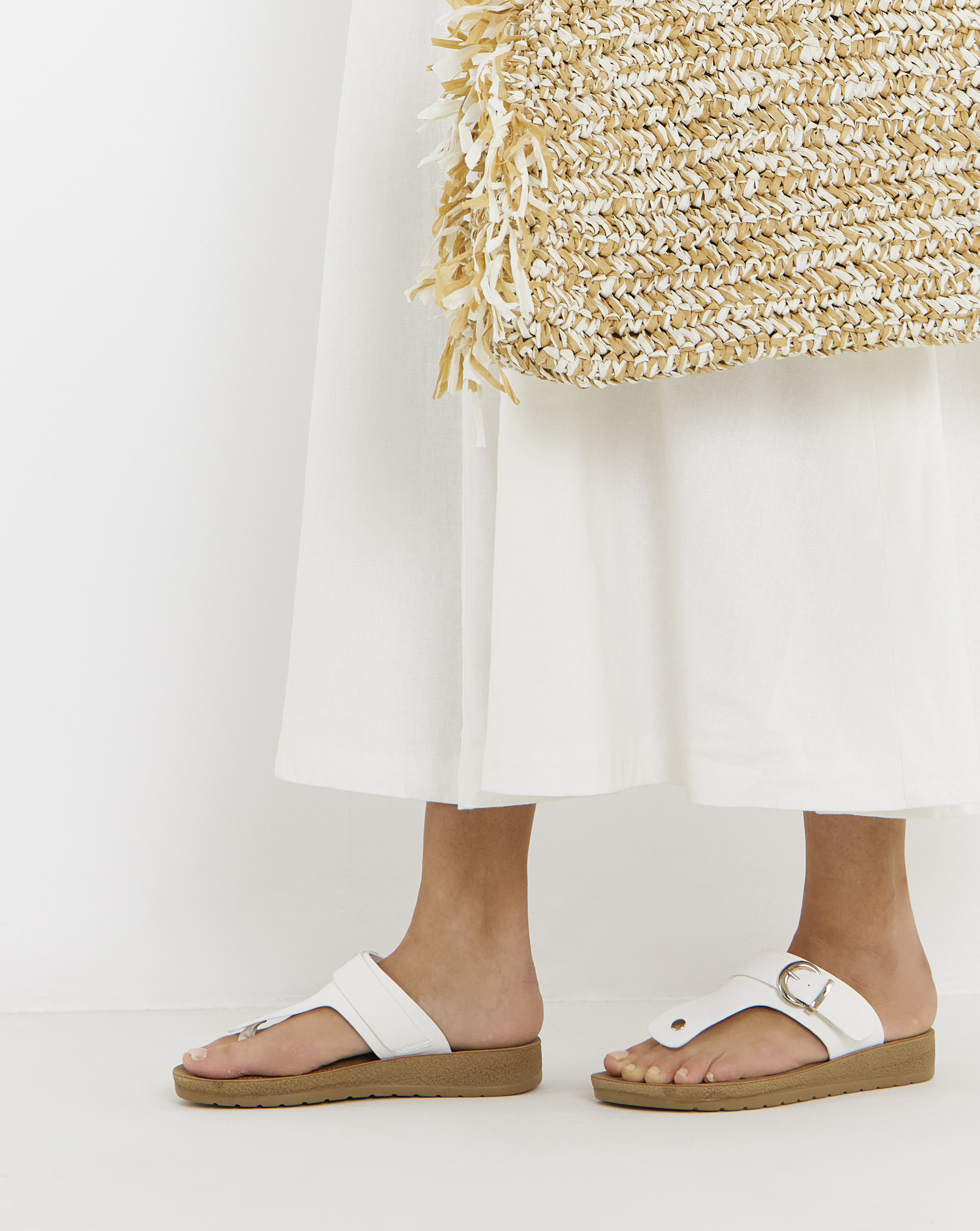 Toe Post Comfort Sandal Wide