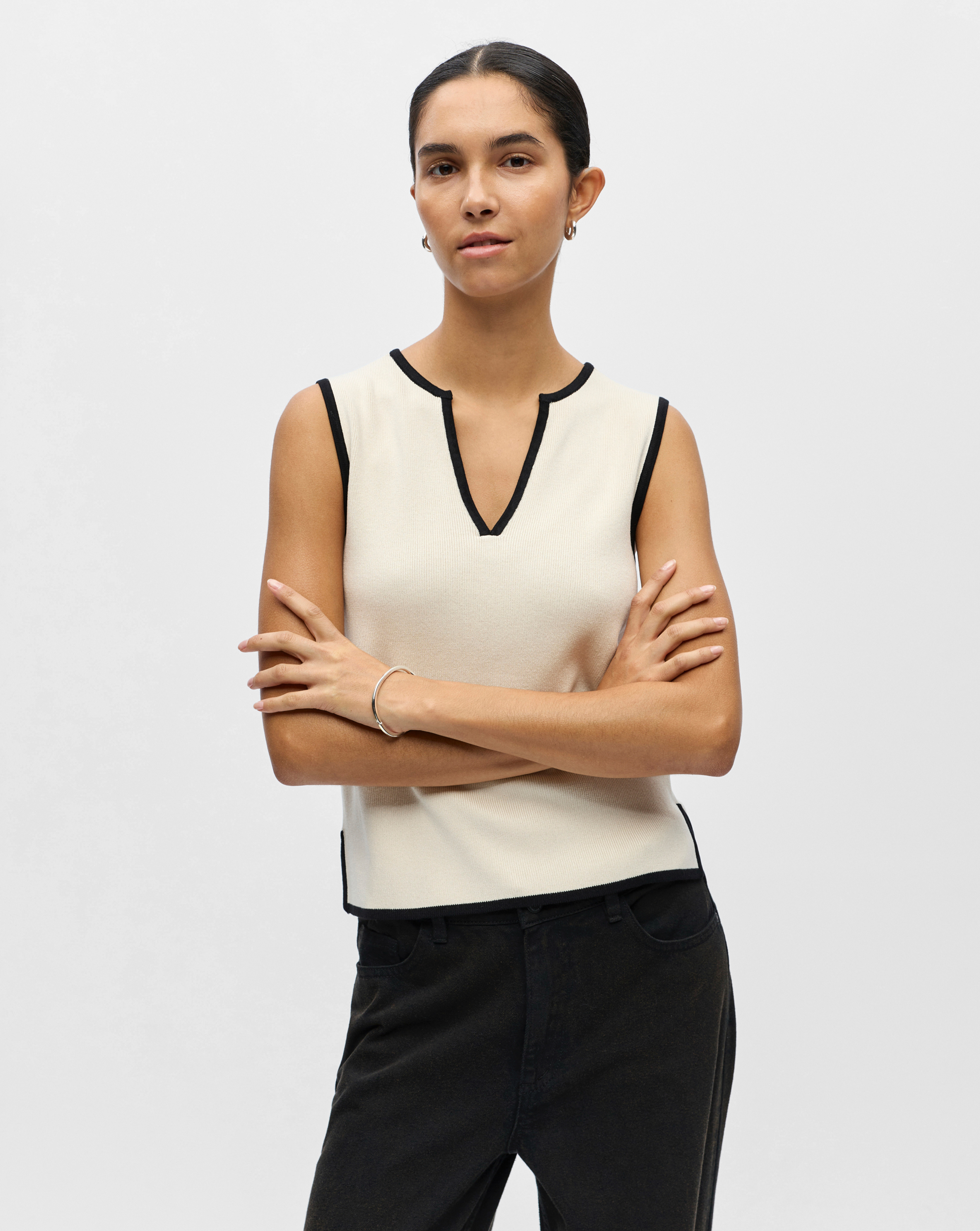 OBJECT Sleeve V-neck Knit Top