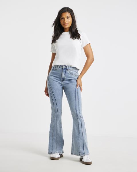 Light Wash Seam Detail Flared Jean